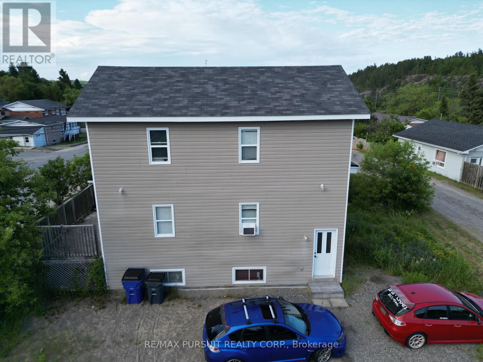 187 Lang Street Property Photo 13