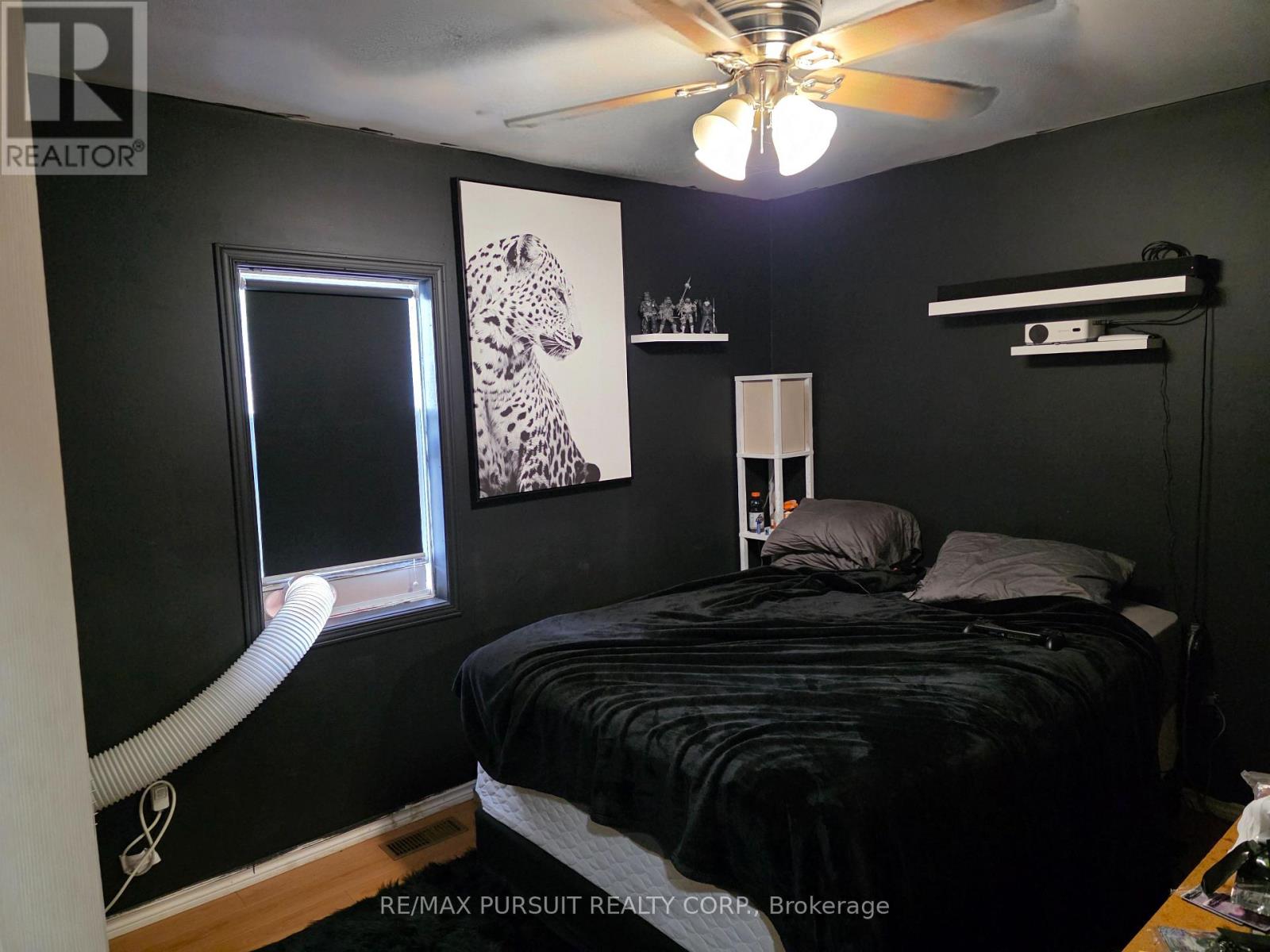 187 Lang Street Property Photo 18