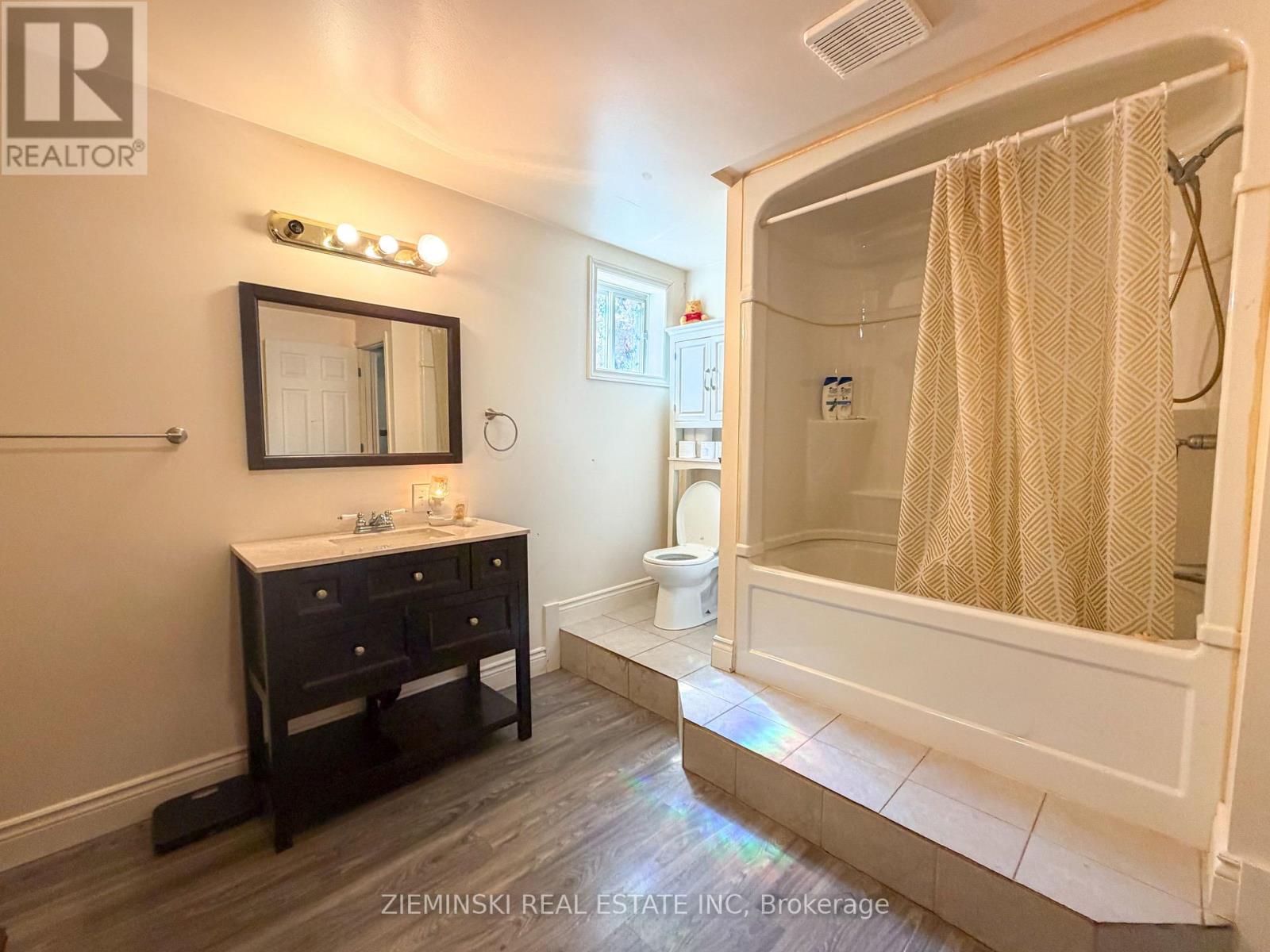 239 Sixth Street Property Photo 5