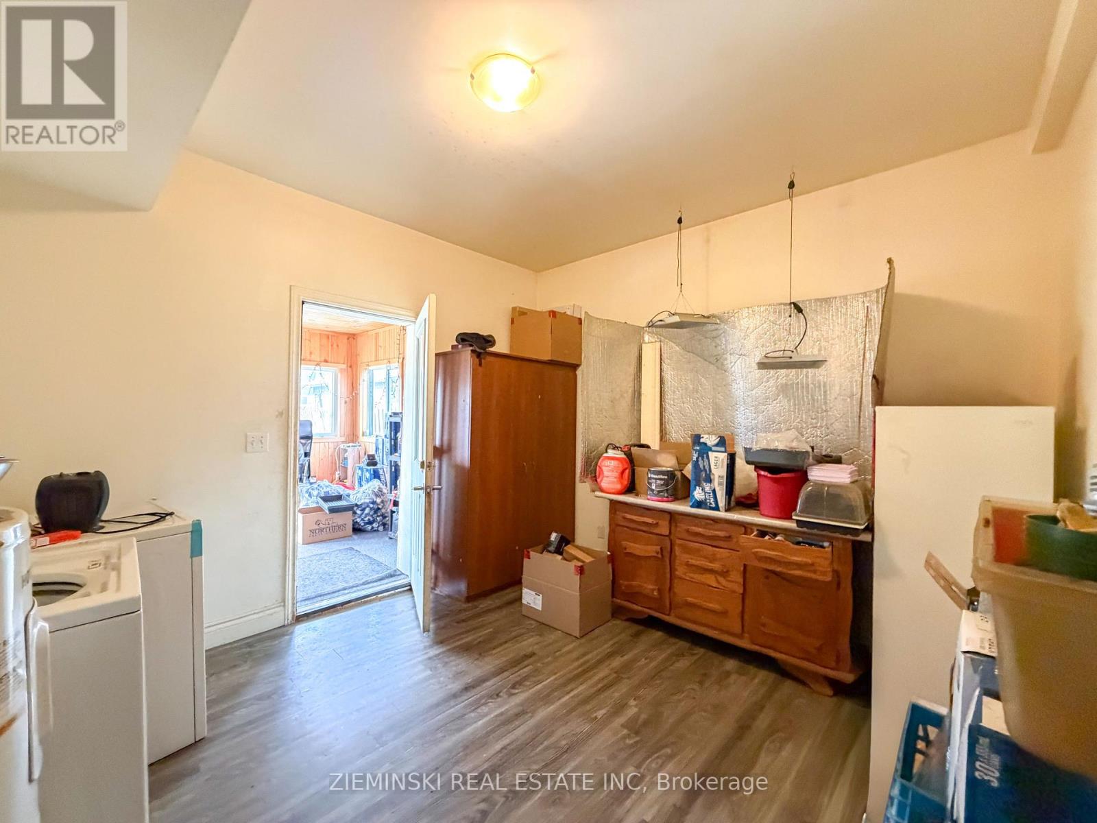 239 Sixth Street Property Photo 10