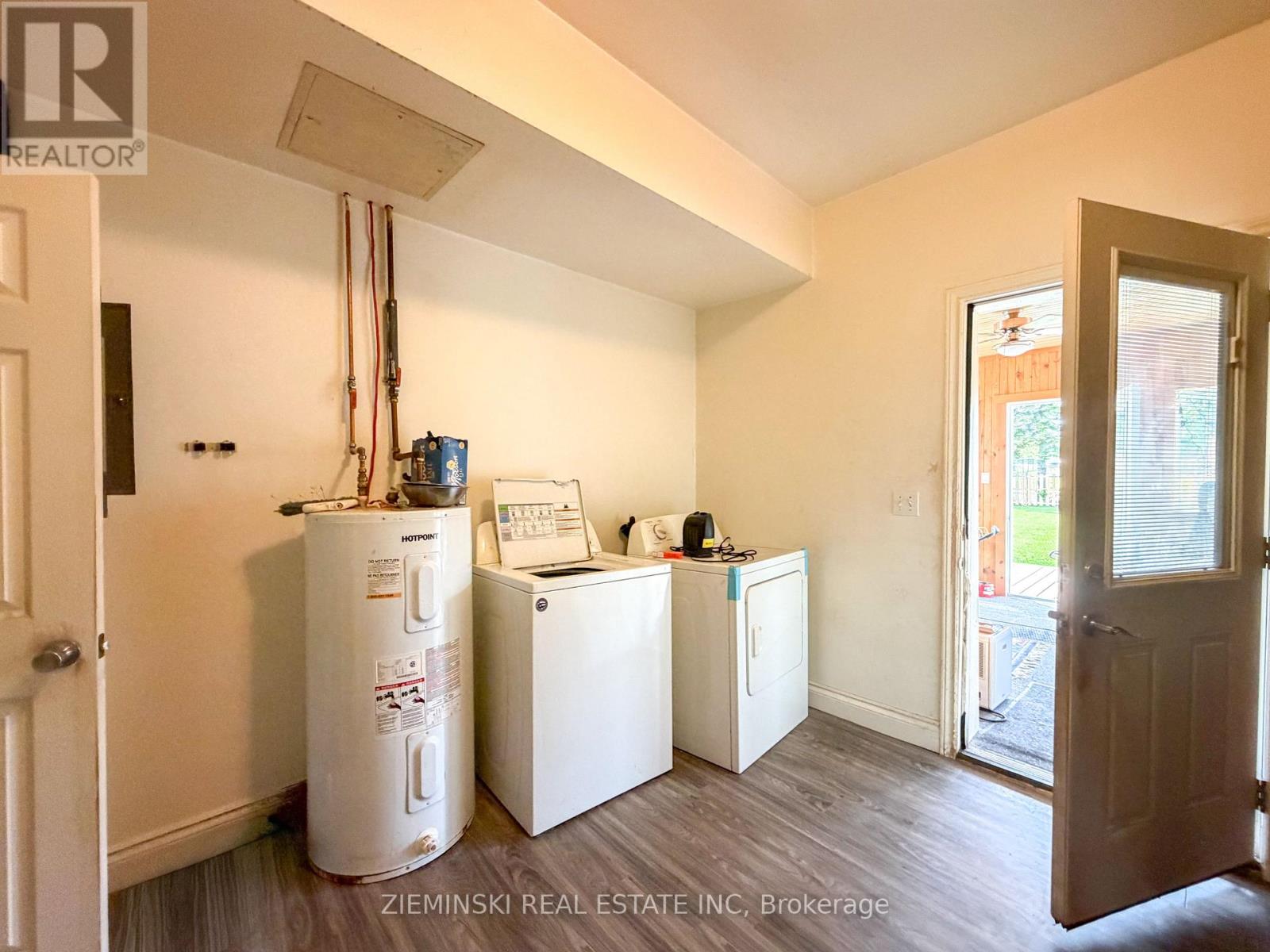 239 Sixth Street Property Photo 11
