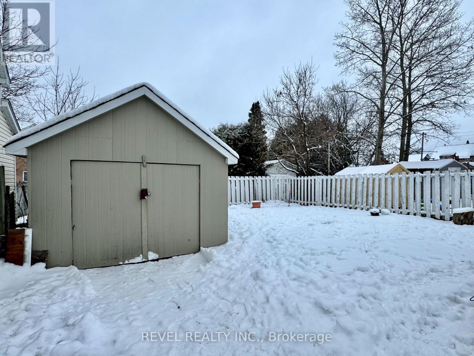 54 Windsor Avenue Property Photo 2