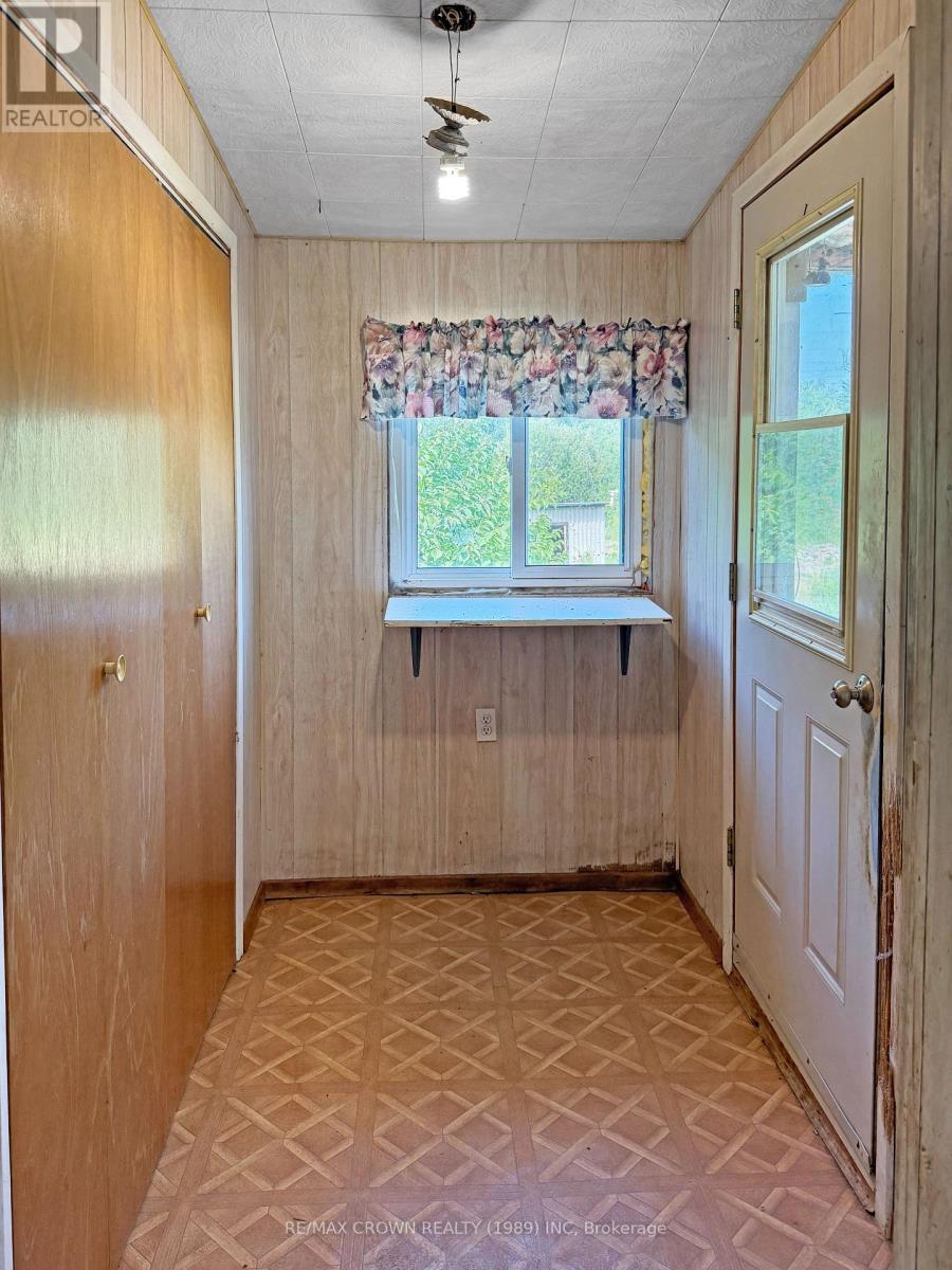 Fauquier-strickland - 925 Highway 11 Property Photo 12