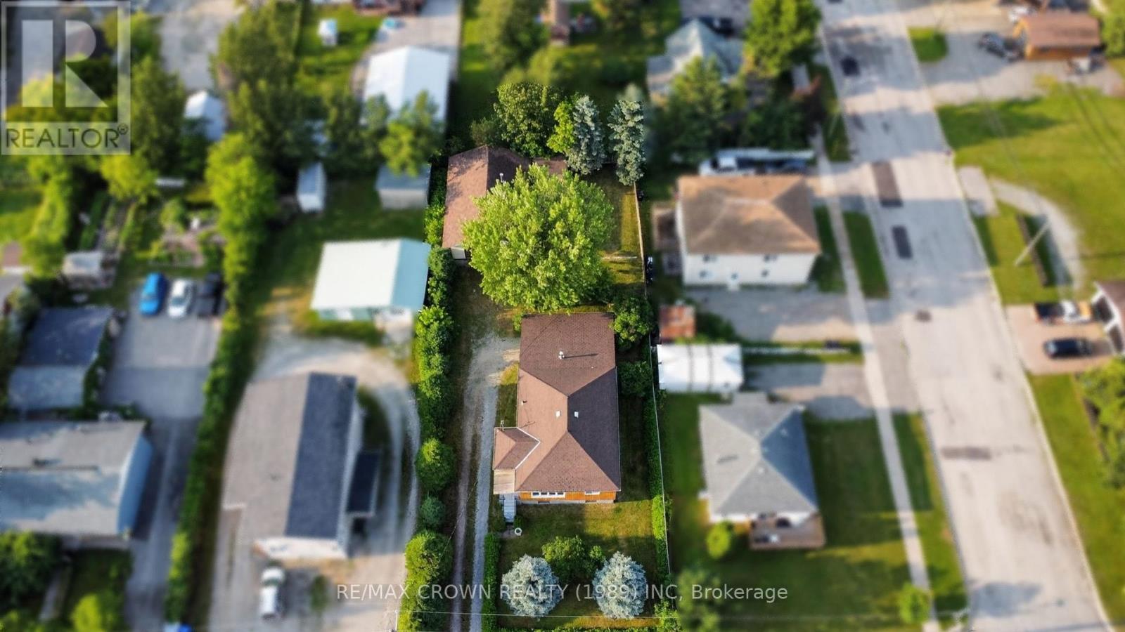 706 Prince Street Property Photo 6