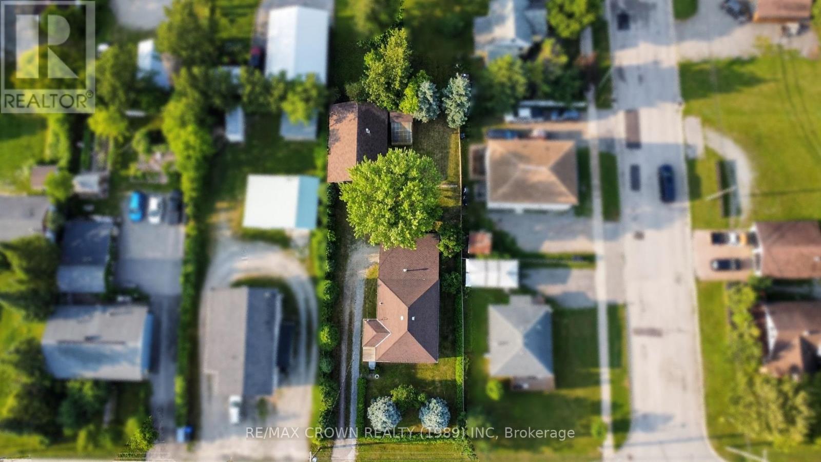 706 Prince Street Property Photo 7