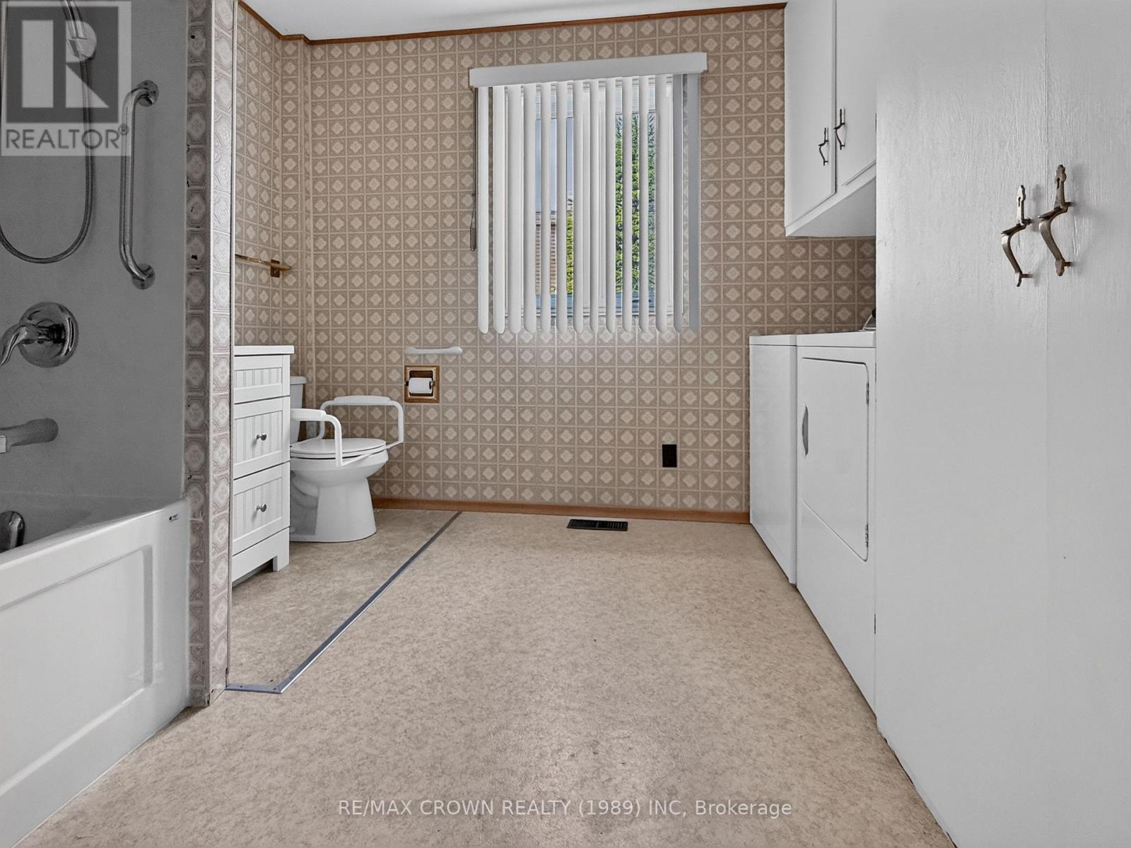 706 Prince Street Property Photo 21
