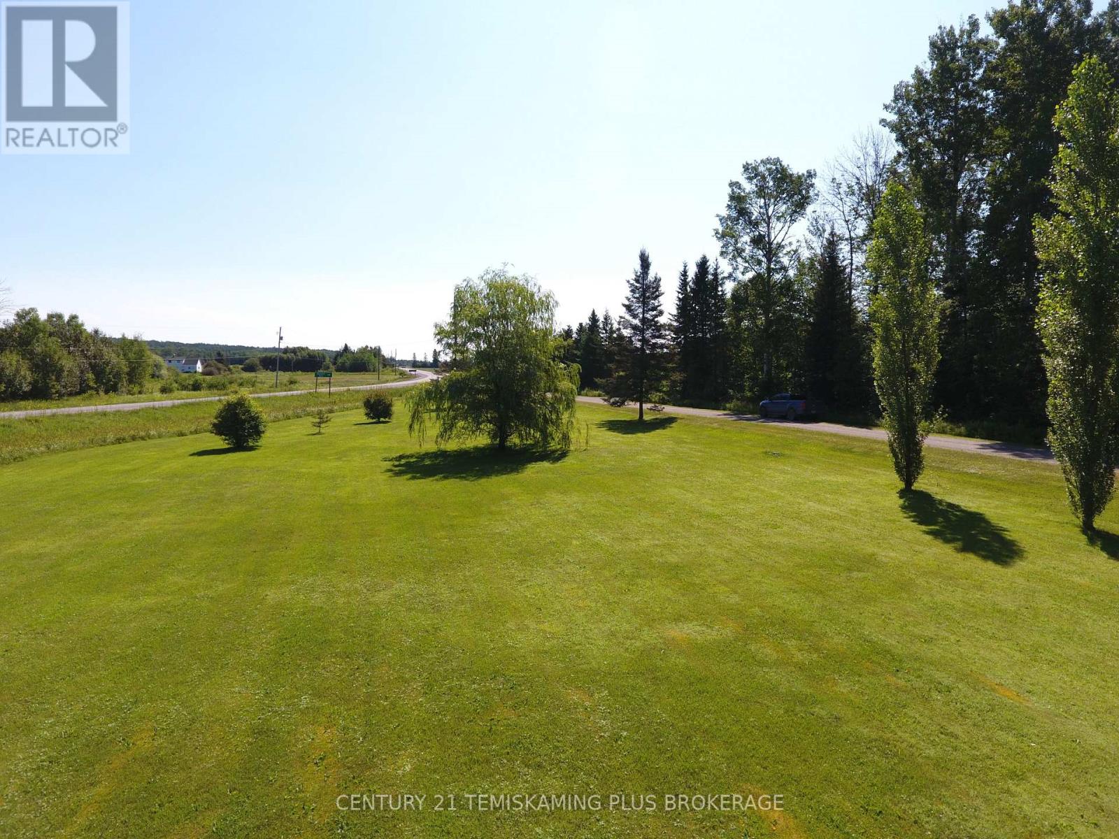 805519 Hooper Road Property Photo 12