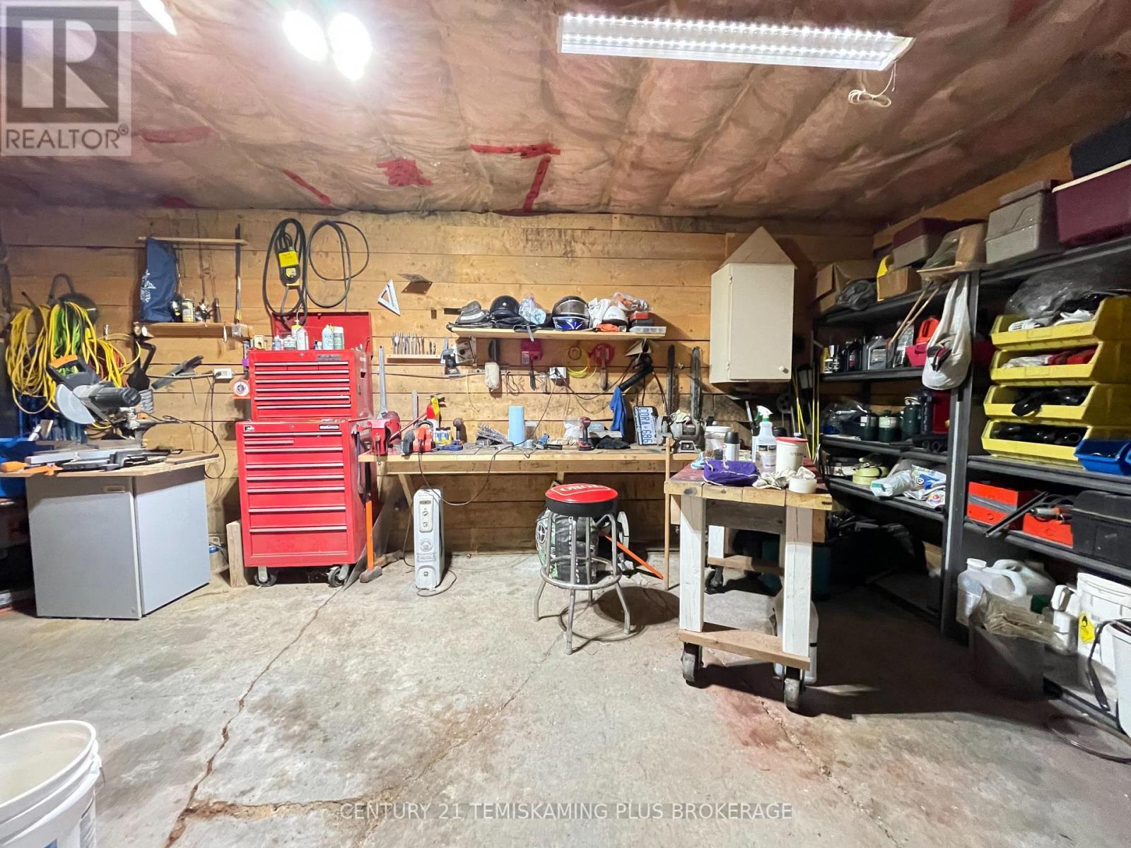 805519 Hooper Road Property Photo 18