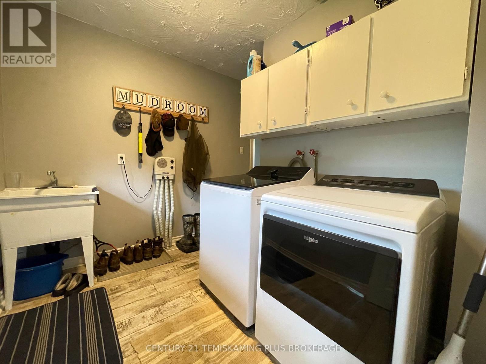 805519 Hooper Road Property Photo 32
