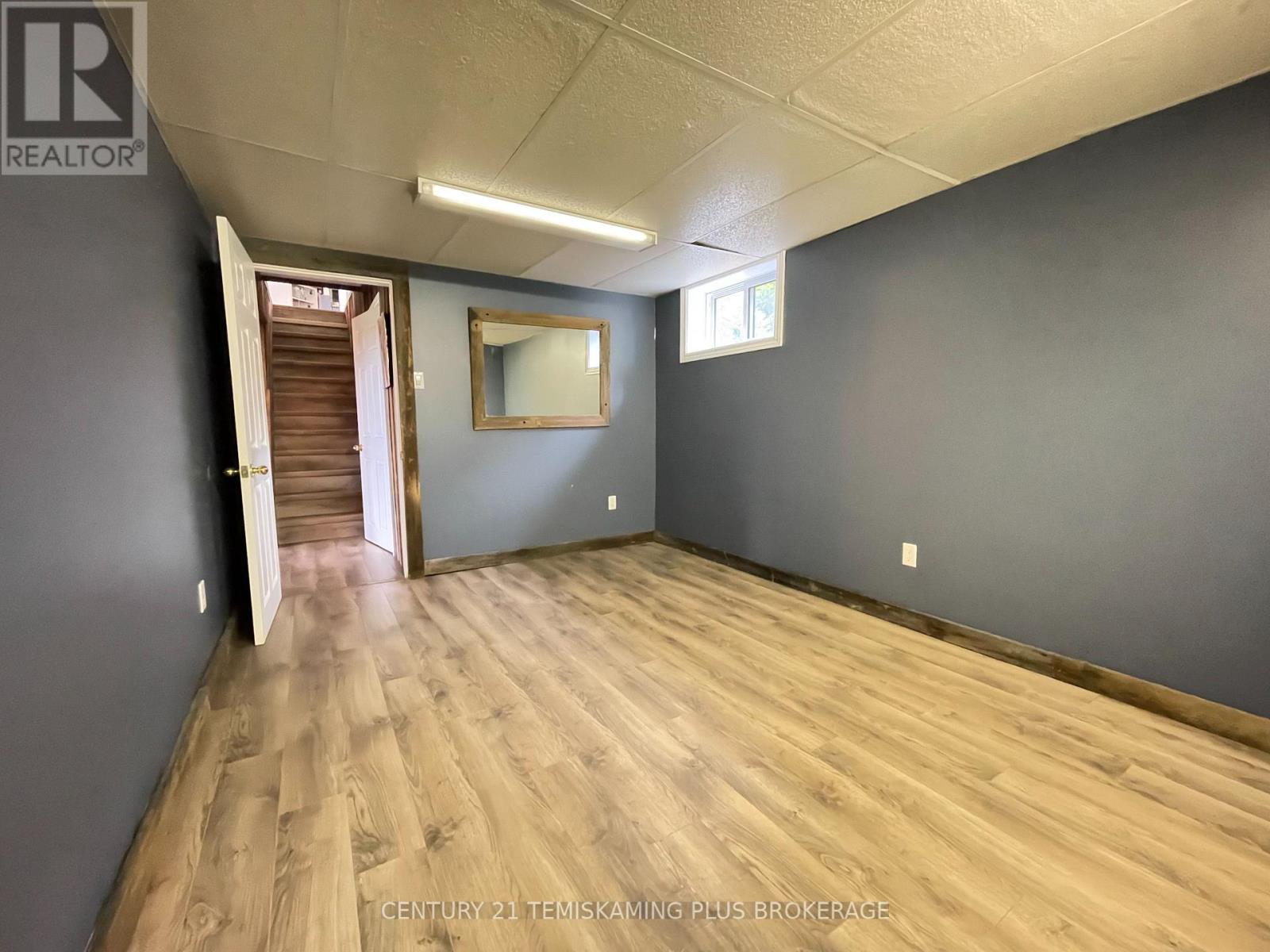 805519 Hooper Road Property Photo 37