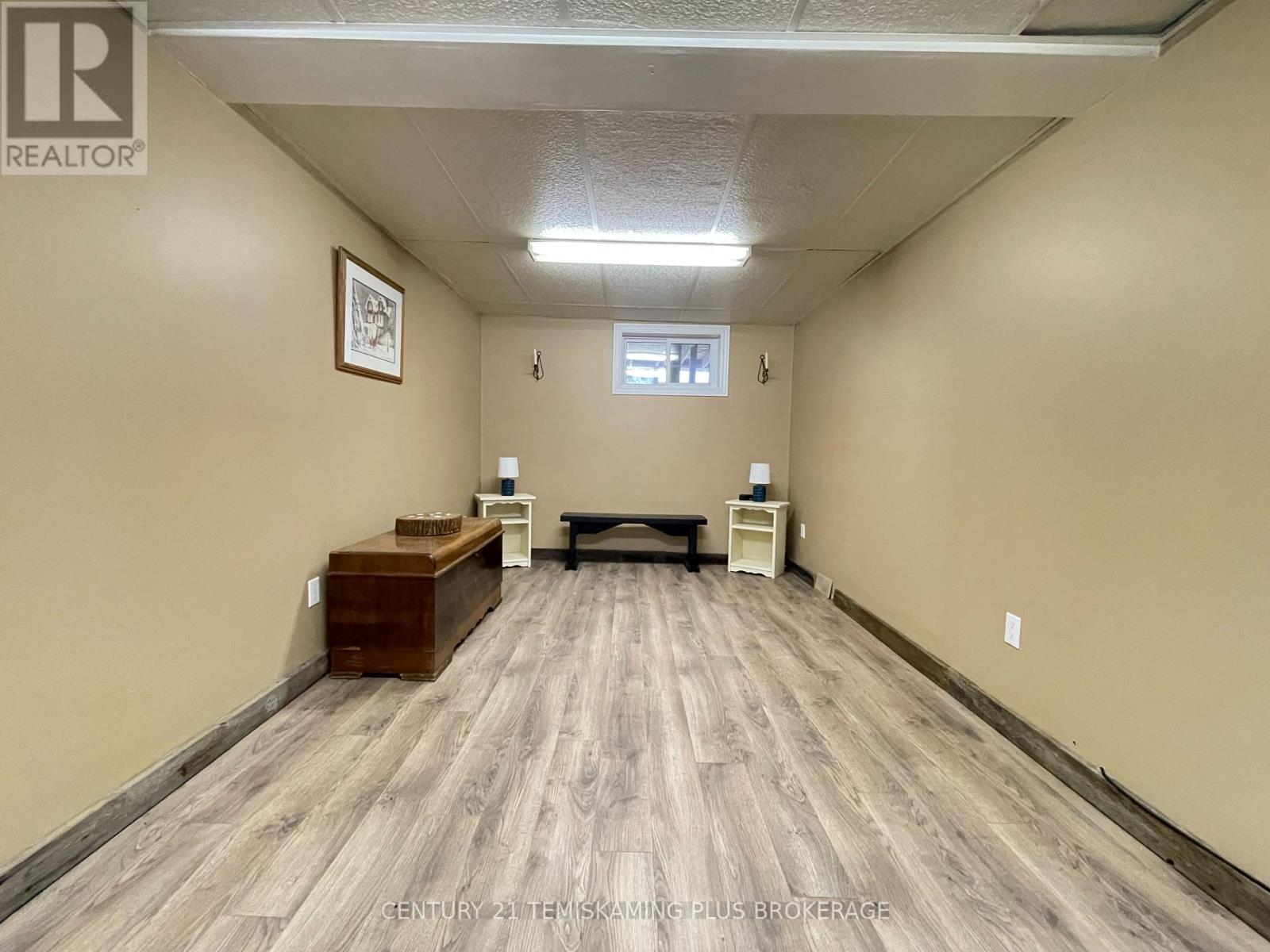 805519 Hooper Road Property Photo 40