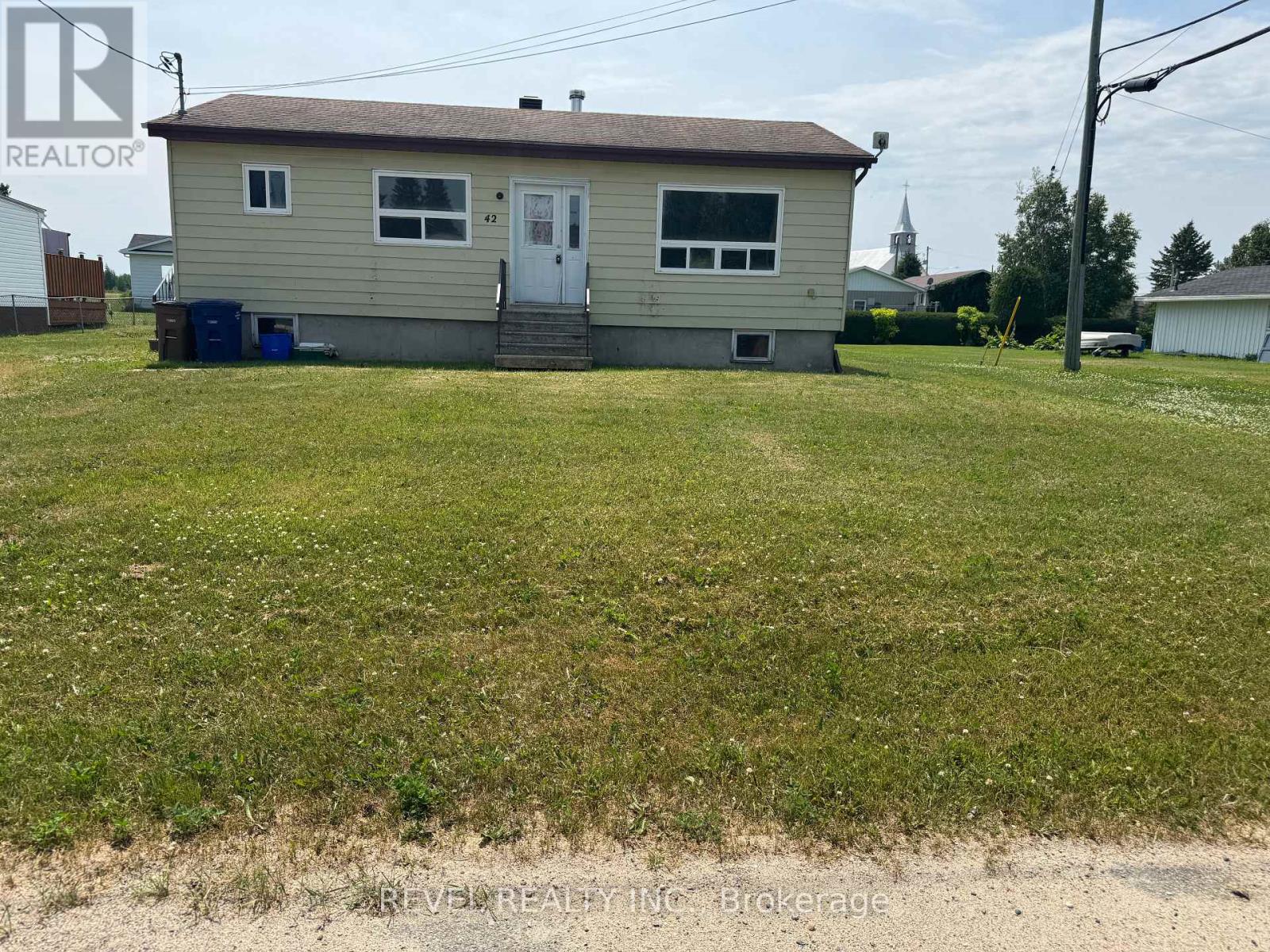 42 GAUTHIER STREET Property Photo 1