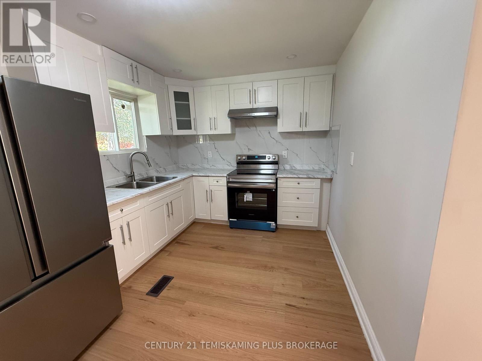 3 Brown Avenue Property Photo 2
