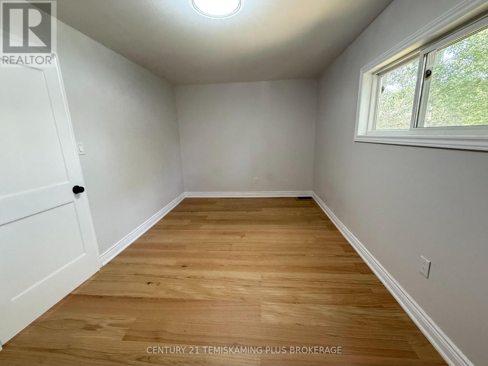 3 Brown Avenue Property Photo 9