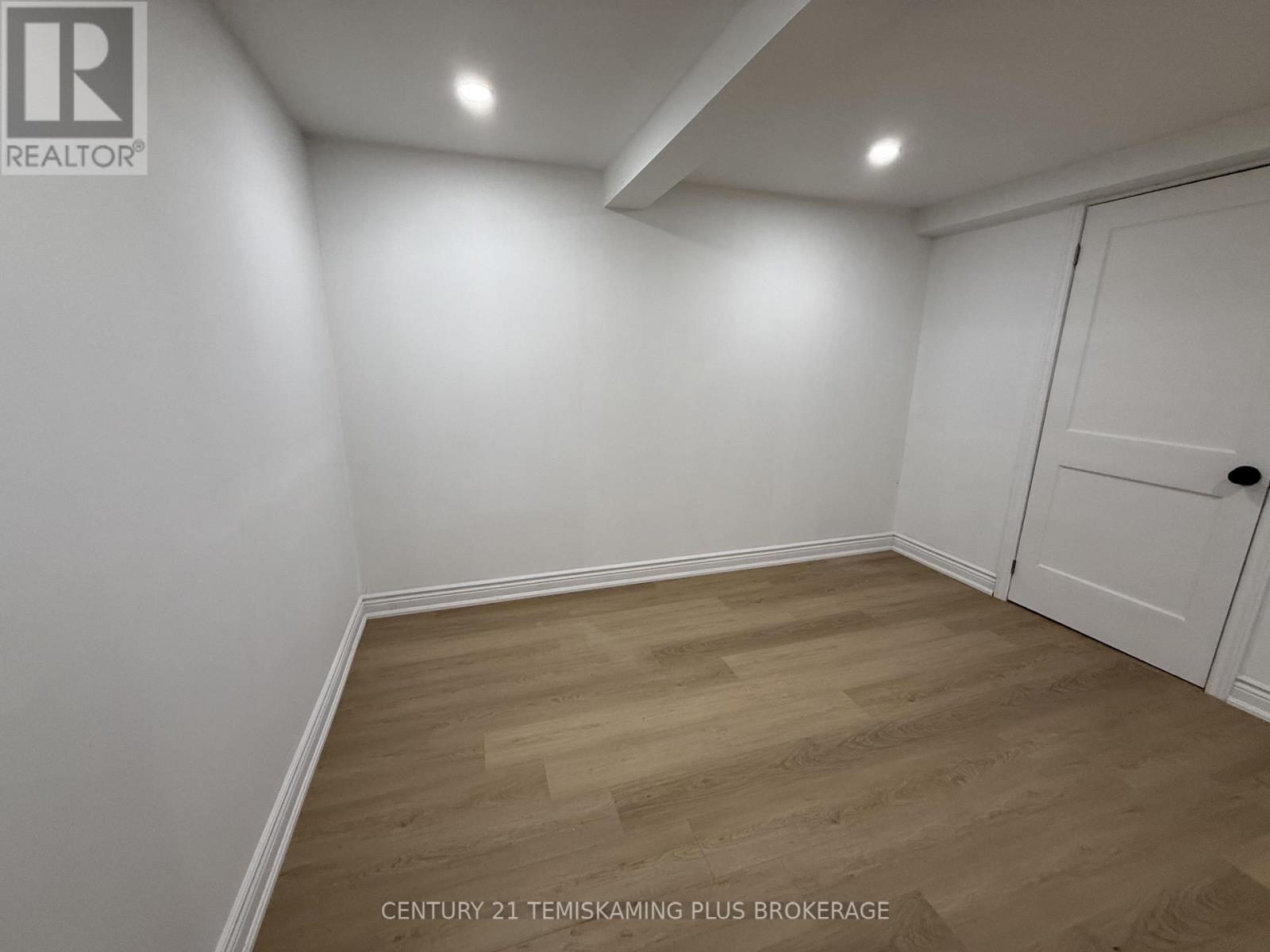 3 Brown Avenue Property Photo 16