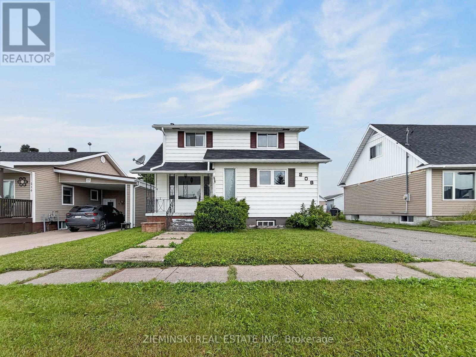 208 Marion Street Property Photo 1