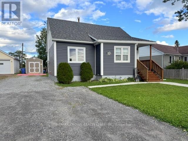 13 Oak Street Property Photo 1