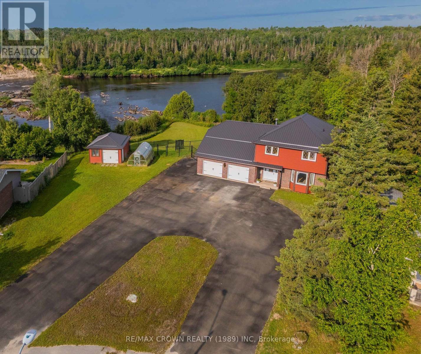 64 Kimberly Drive Property Photo 1