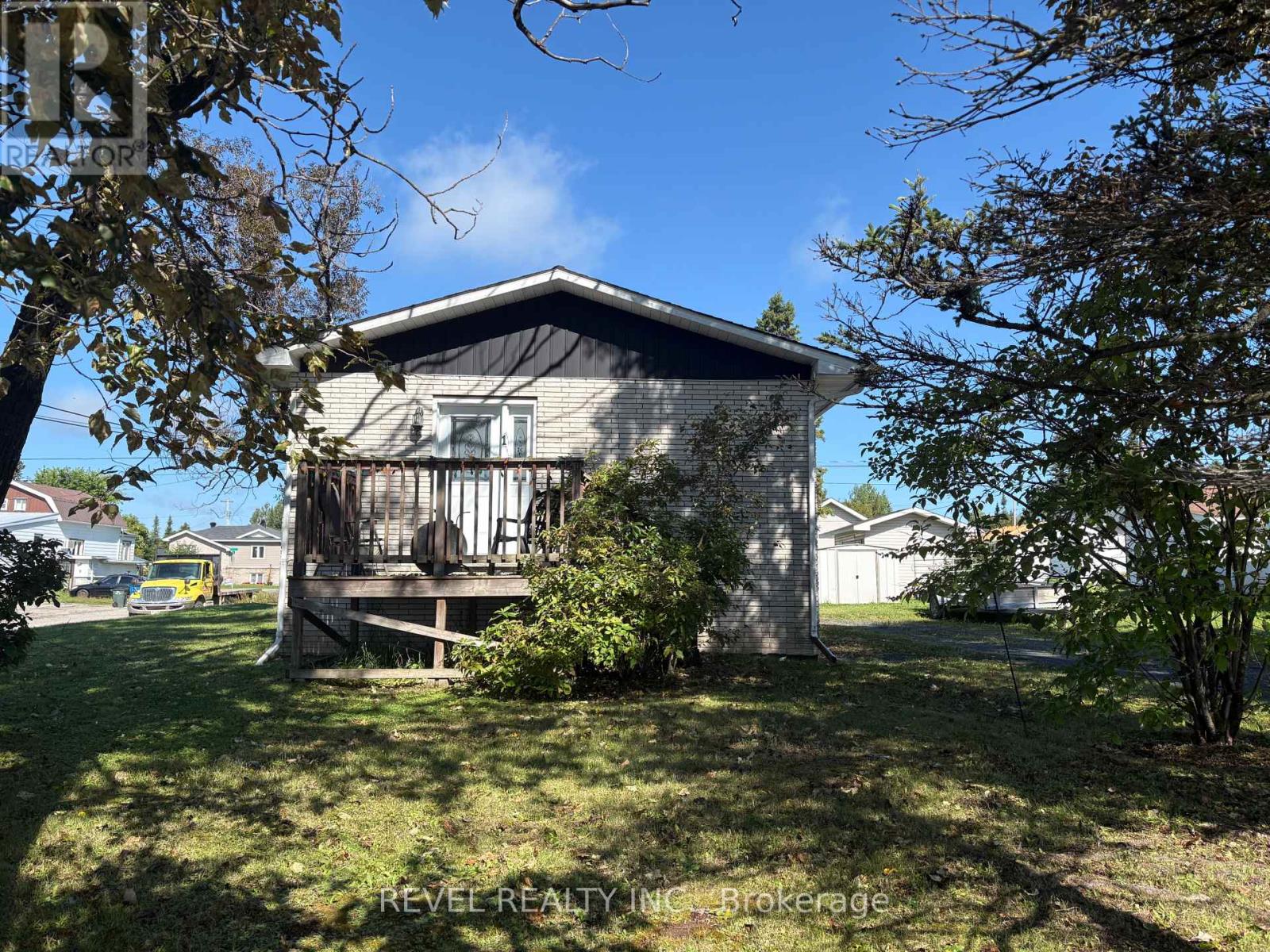 1 CREE ROAD Property Photo 1