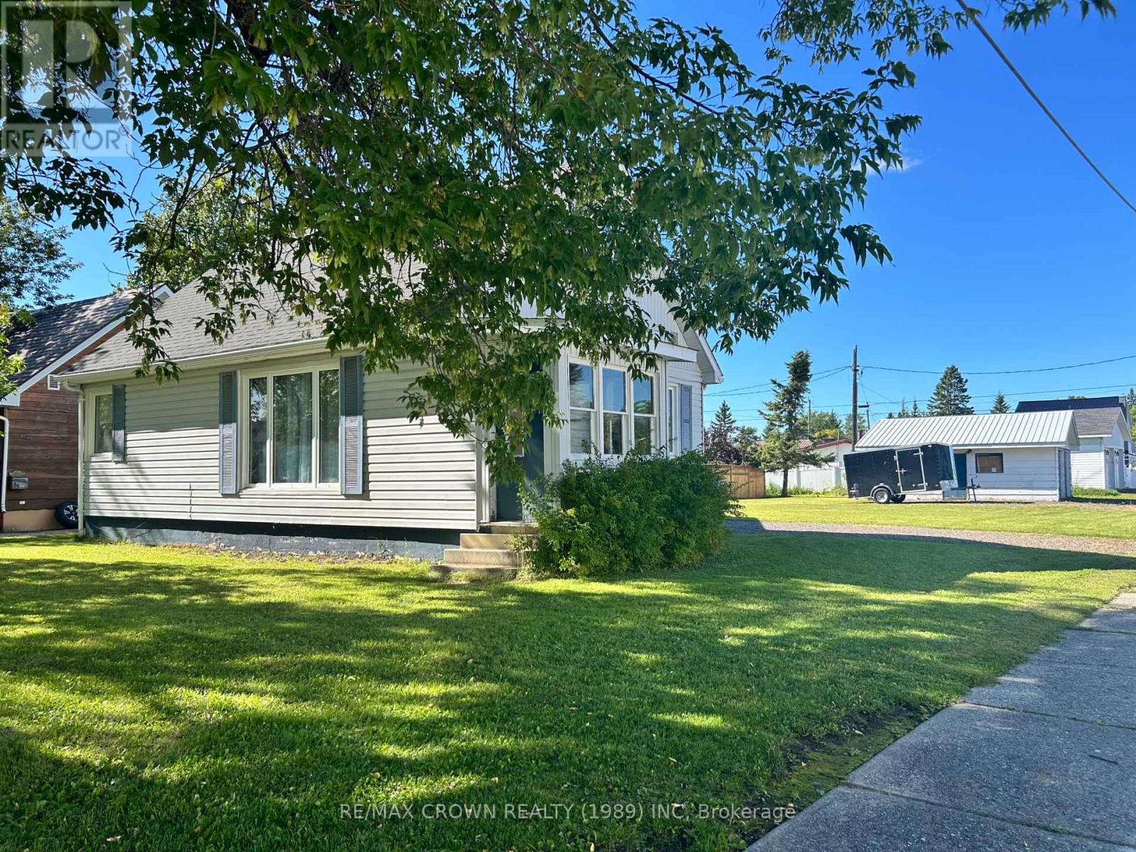 85 Dominion Avenue Property Photo 1