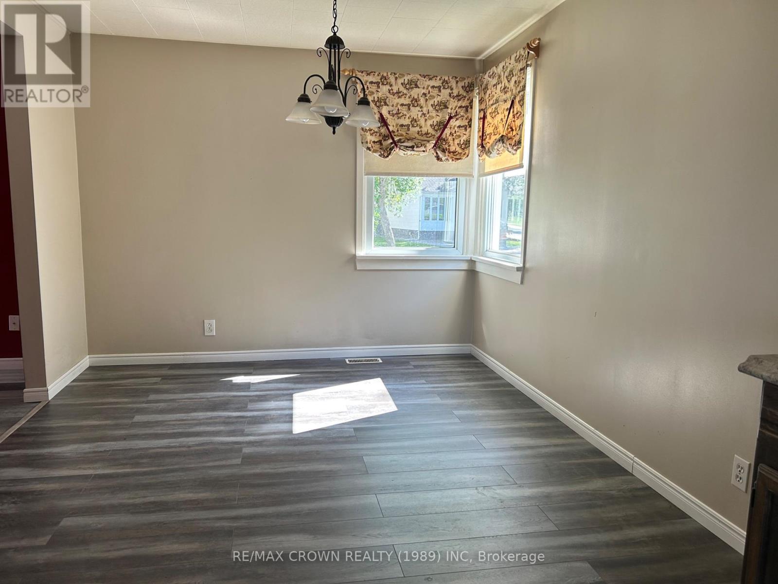 85 Dominion Avenue Property Photo 14