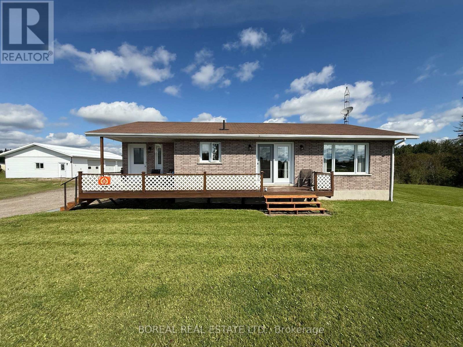 1363 Hwy 652 Property Photo 3
