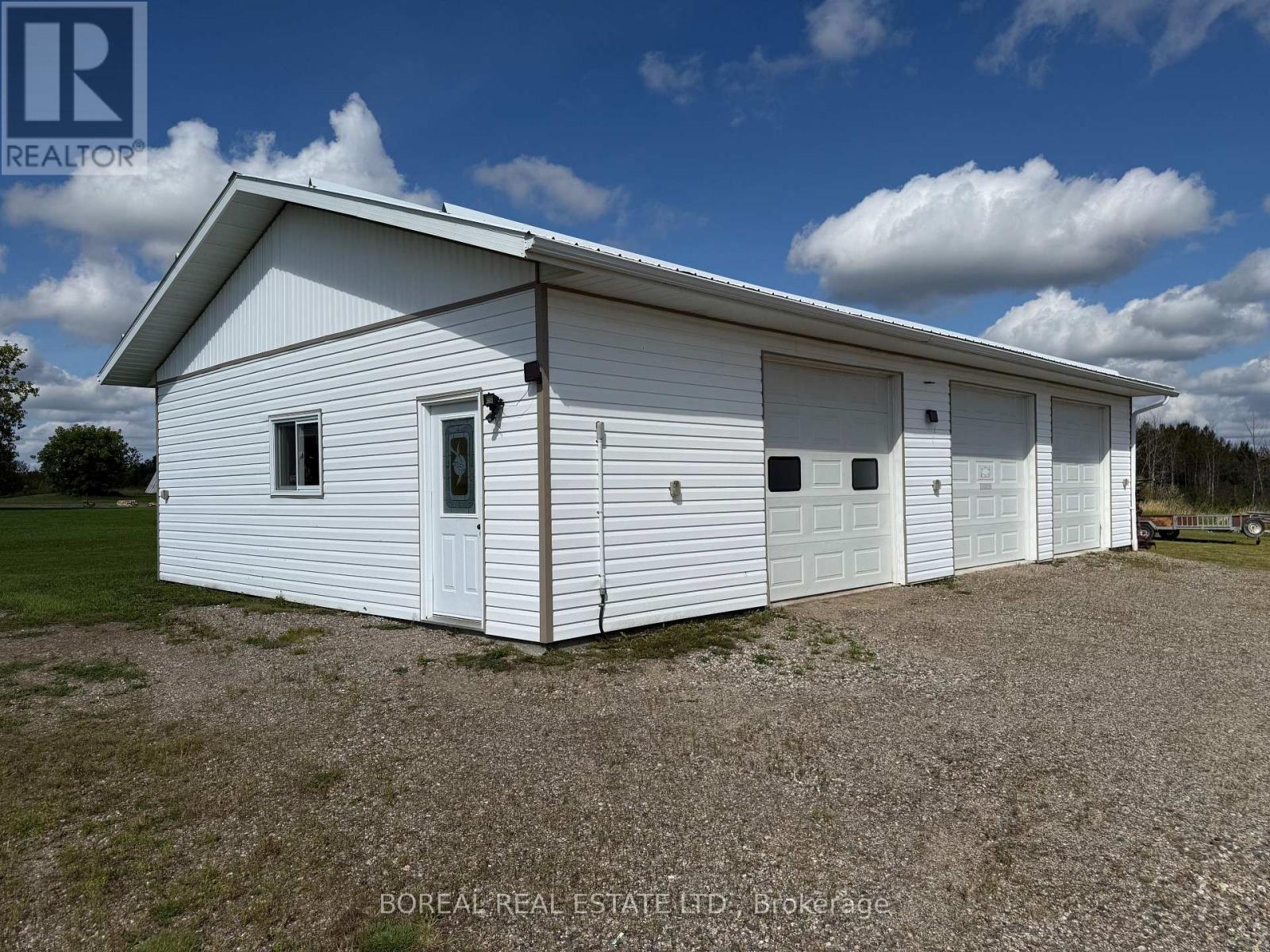 1363 Hwy 652 Property Photo 9