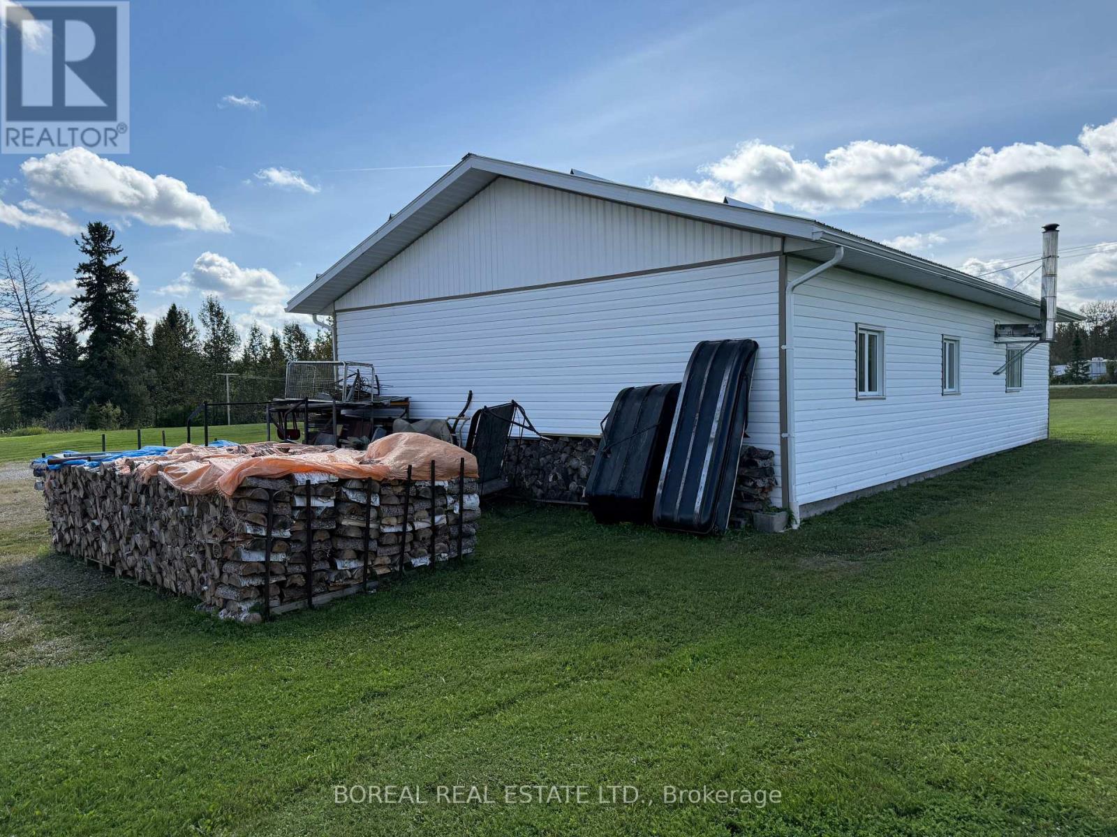 1363 Hwy 652 Property Photo 12