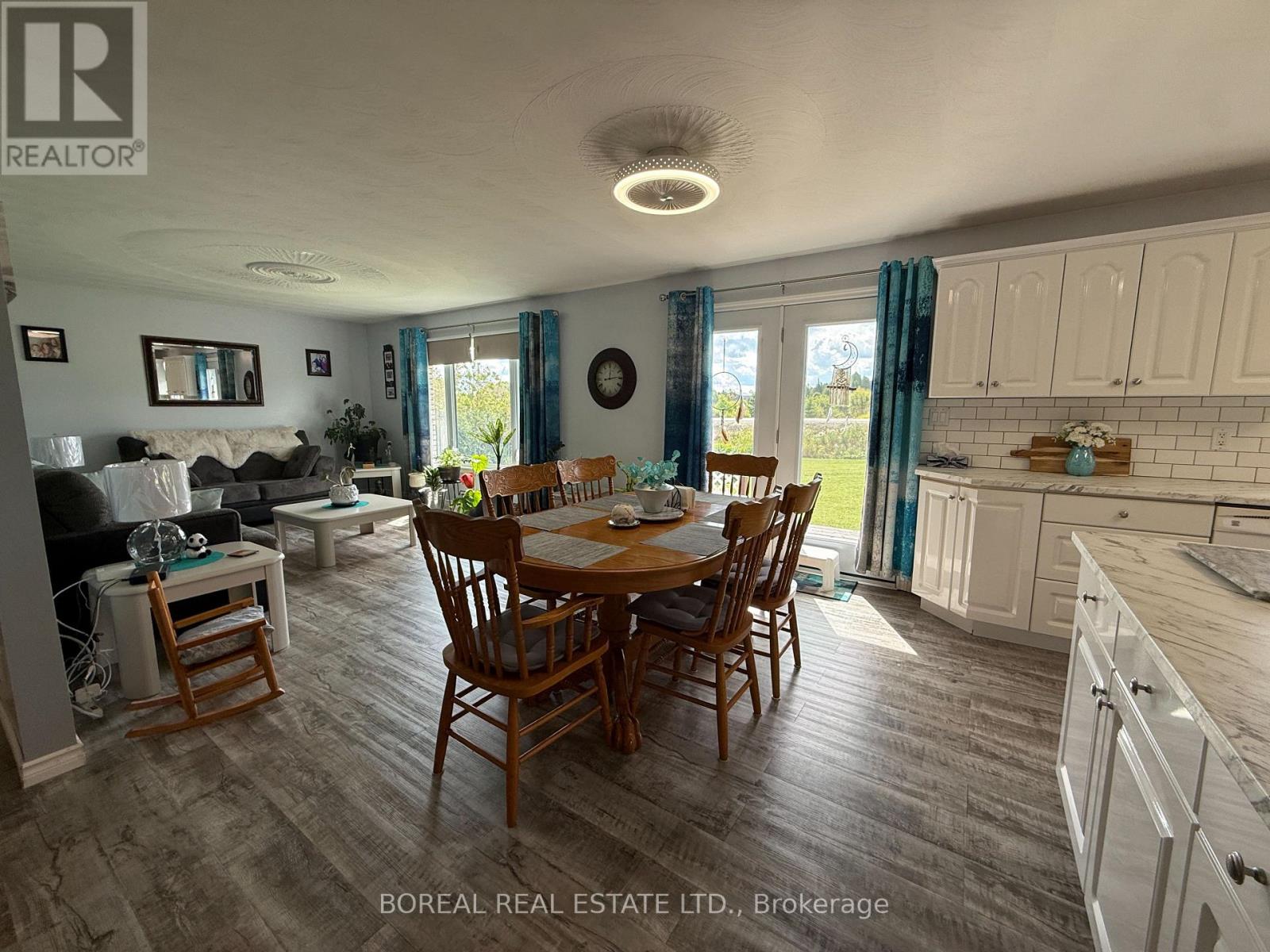 1363 Hwy 652 Property Photo 25