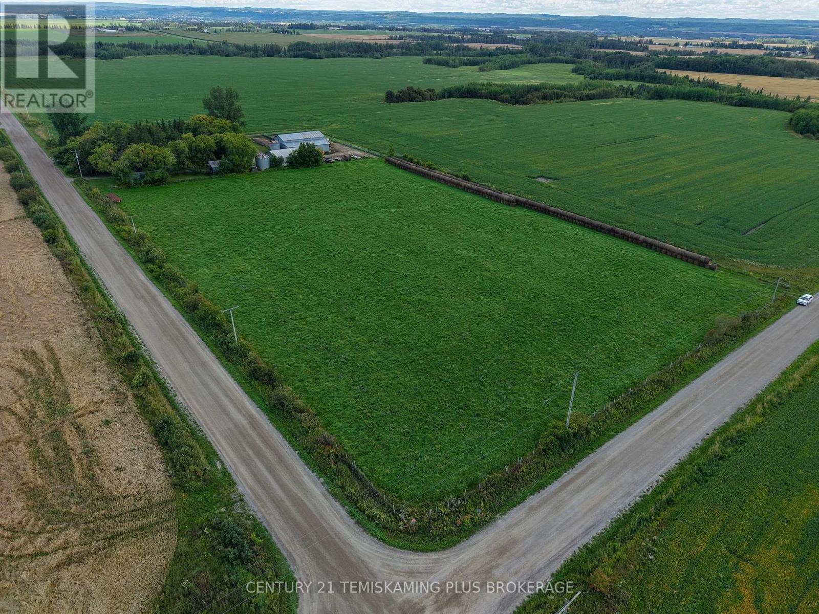 138300 Peters Road Property Photo 4
