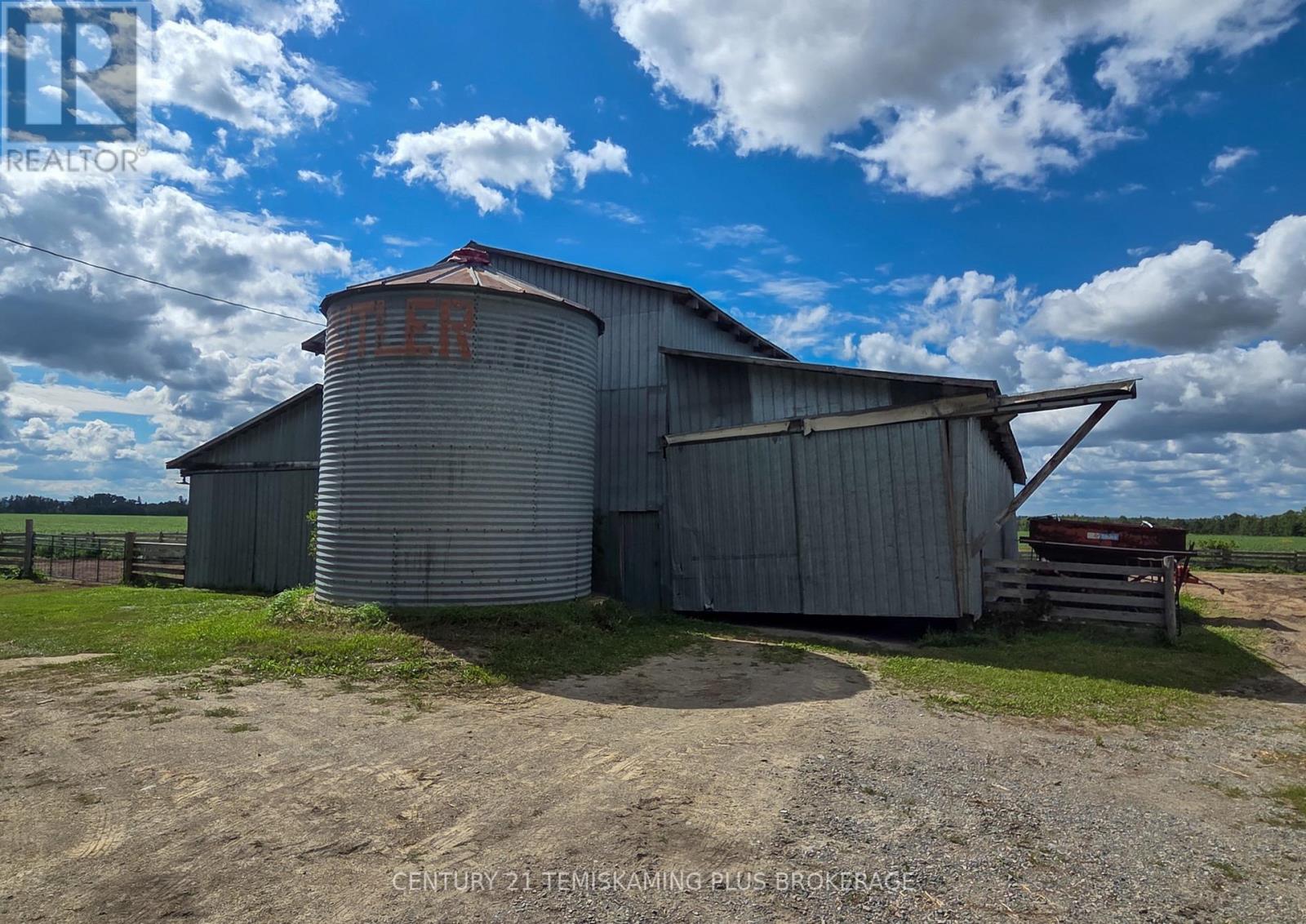 138300 Peters Road Property Photo 6
