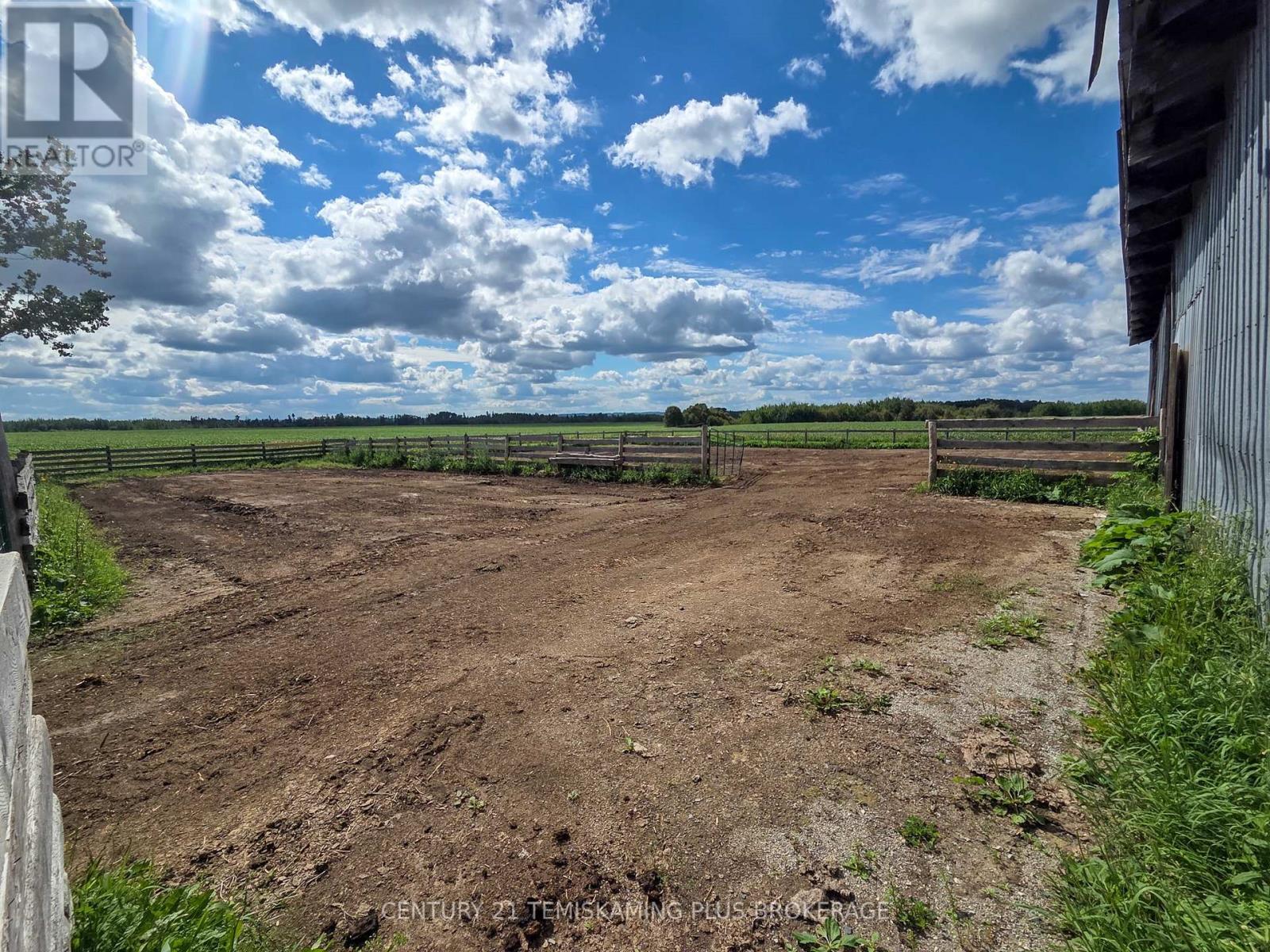 138300 Peters Road Property Photo 10