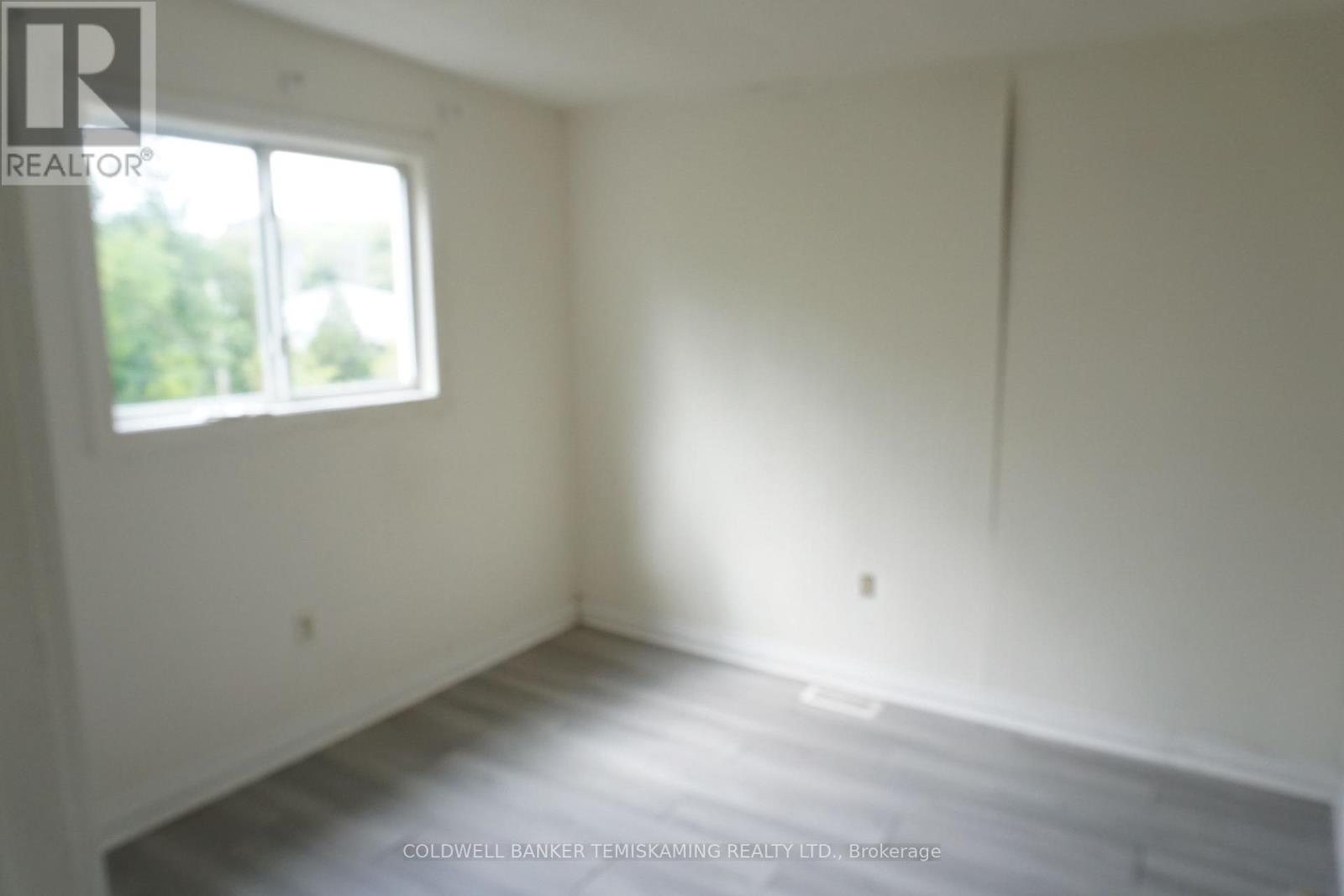 18 Lang Street Property Photo 19