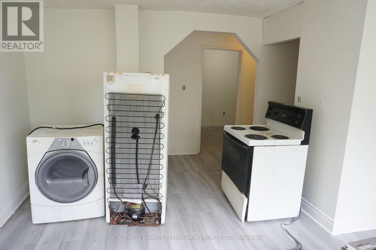 18 Lang Street Property Photo 21