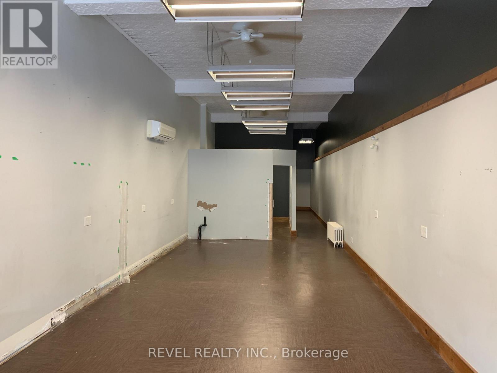 Unit B - 184 Third Avenue Property Photo 3