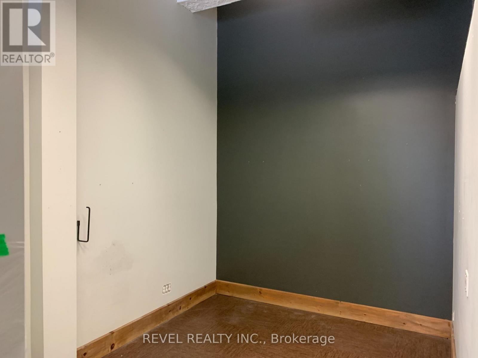 Unit B - 184 Third Avenue Property Photo 5