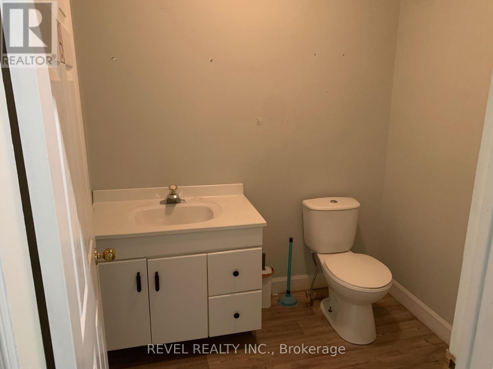 Unit B - 184 Third Avenue Property Photo 7