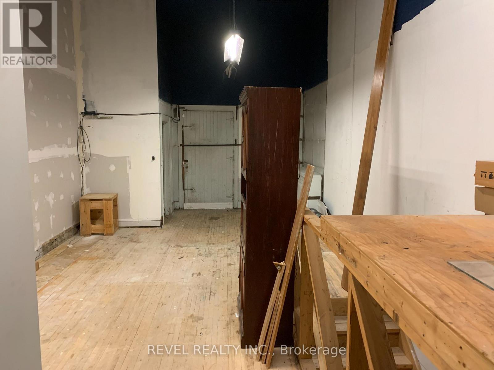Unit B - 184 Third Avenue Property Photo 8