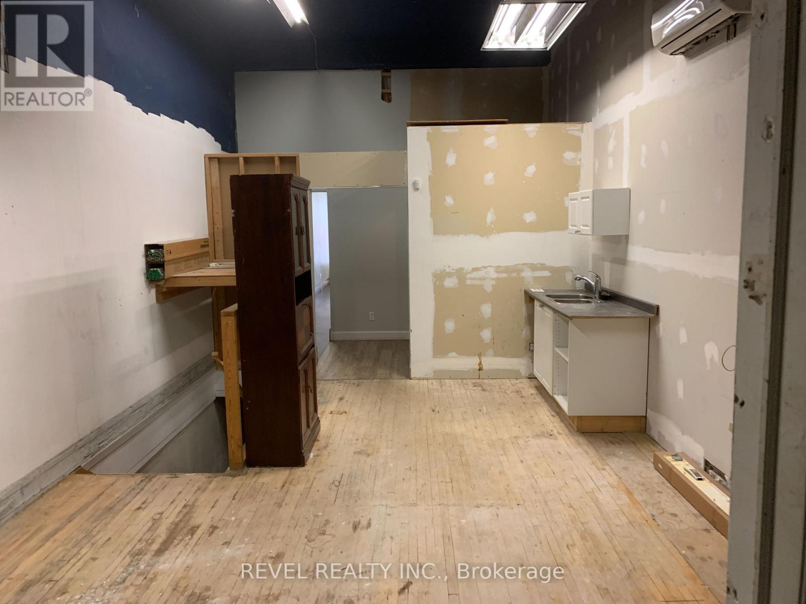 Unit B - 184 Third Avenue Property Photo 11