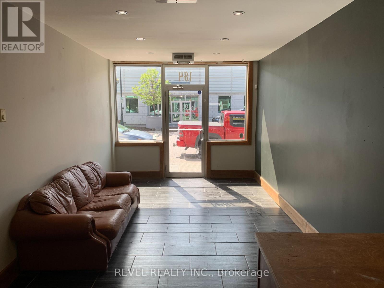Unit B - 184 Third Avenue Property Photo 14