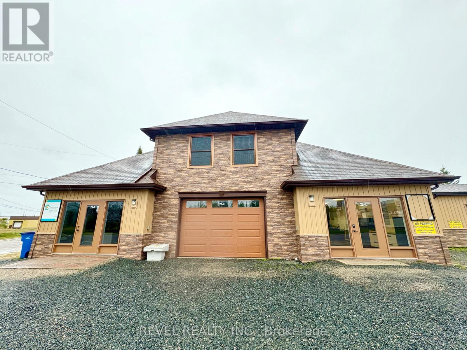 22 Fifth Avenue Property Photo 2