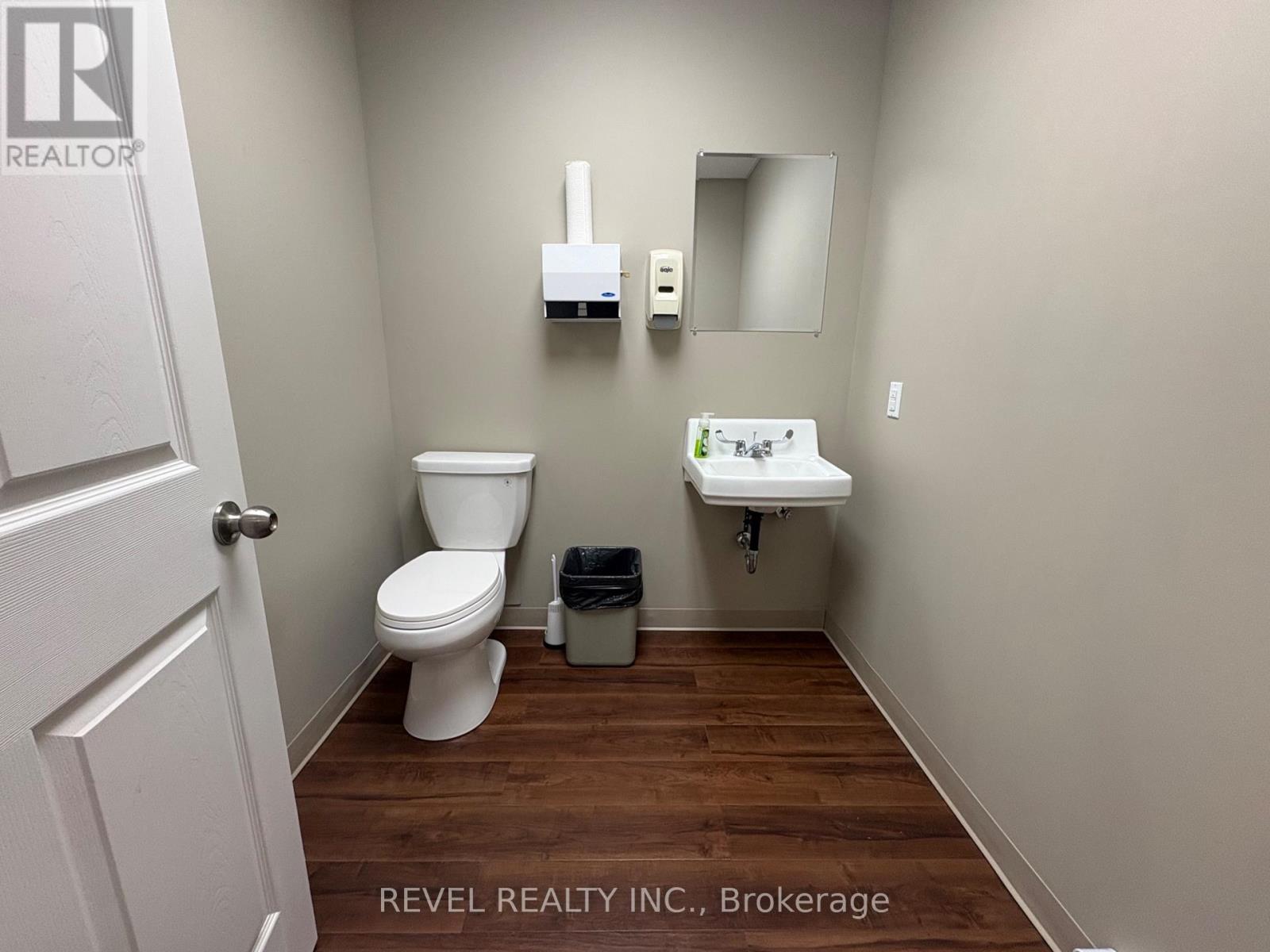 22 Fifth Avenue Property Photo 14