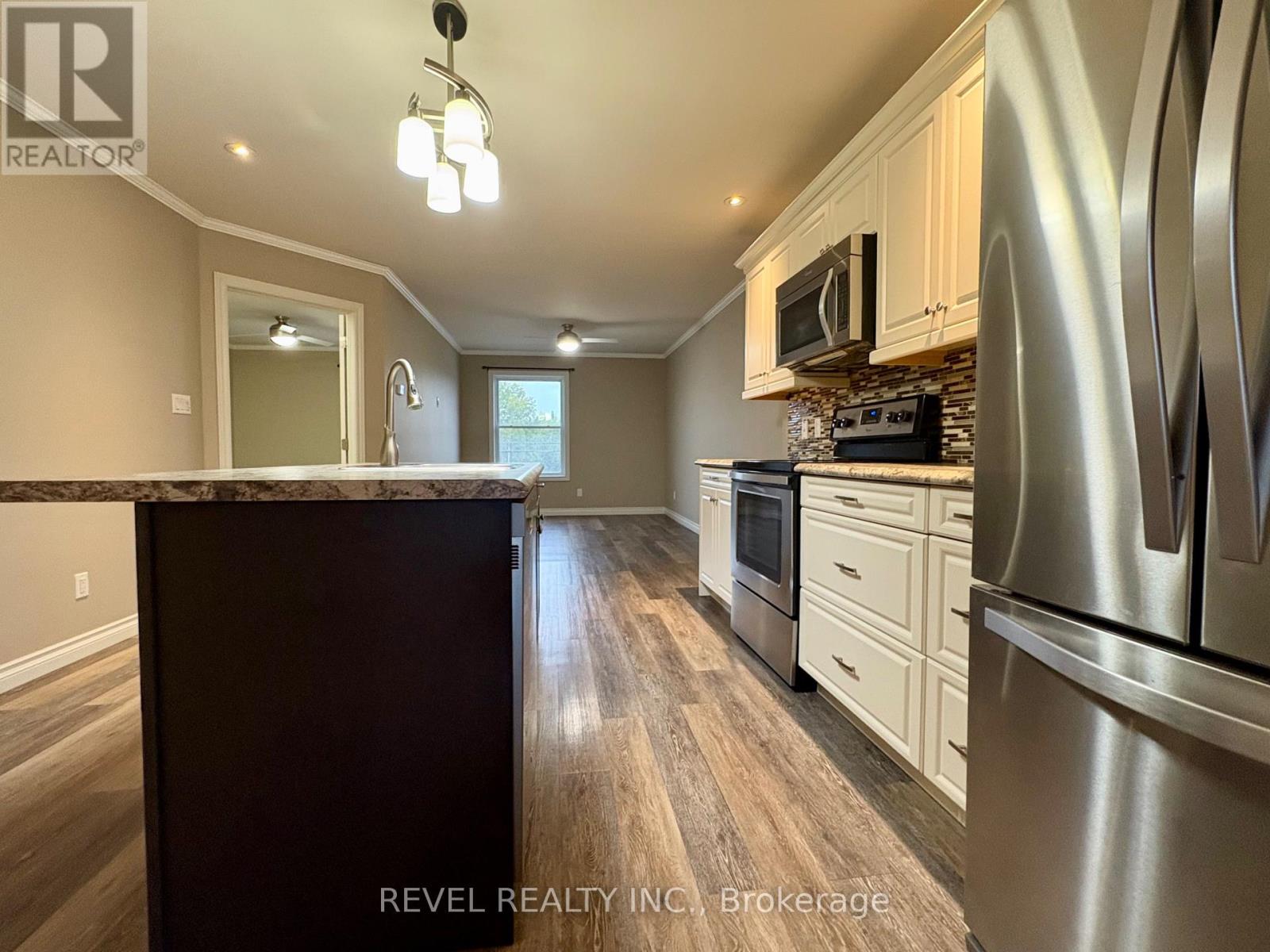 22 Fifth Avenue Property Photo 22