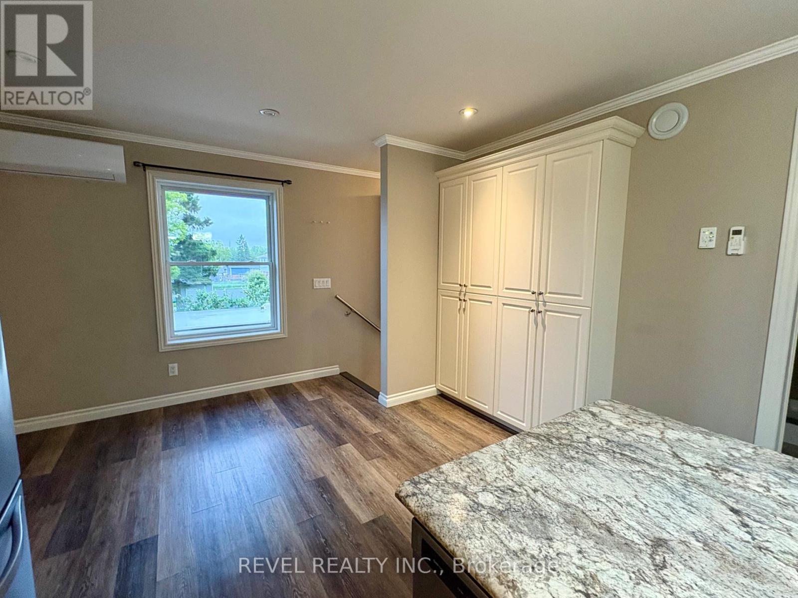 22 Fifth Avenue Property Photo 23