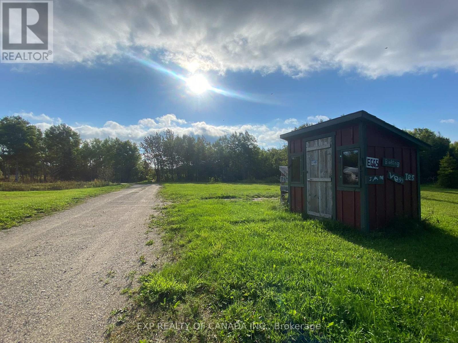 2726 On-579 Property Photo 3