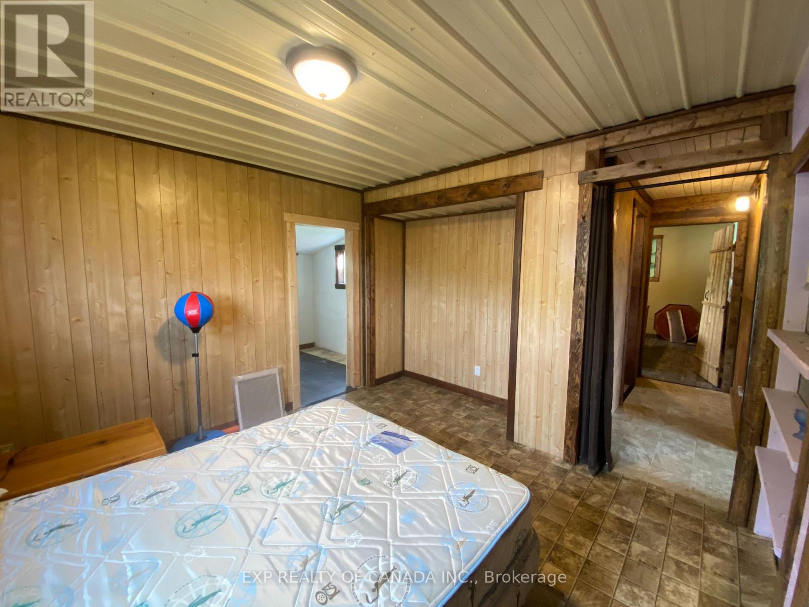 2726 On-579 Property Photo 10