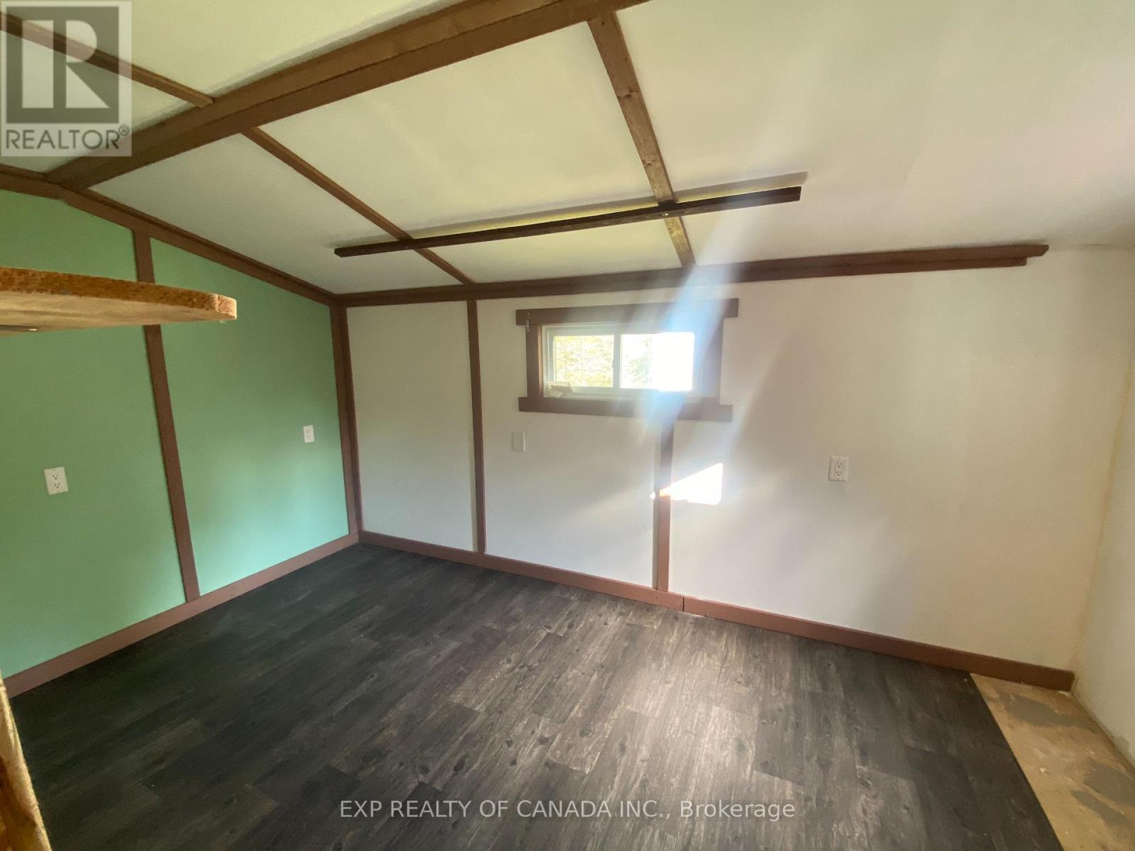 2726 On-579 Property Photo 11