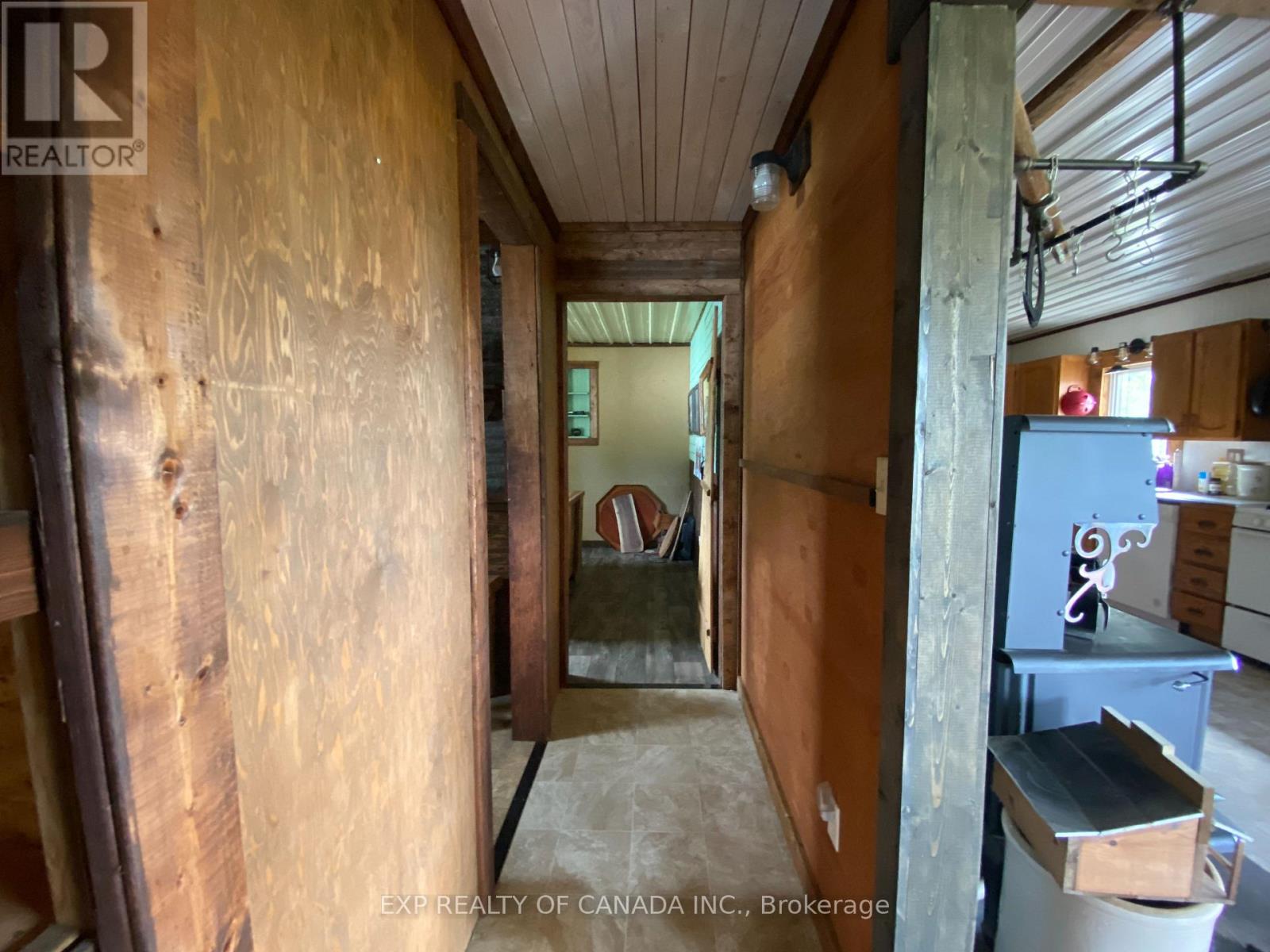 2726 On-579 Property Photo 16