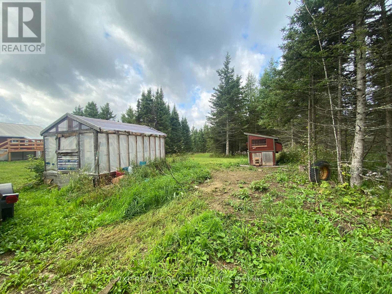 2726 On-579 Property Photo 38