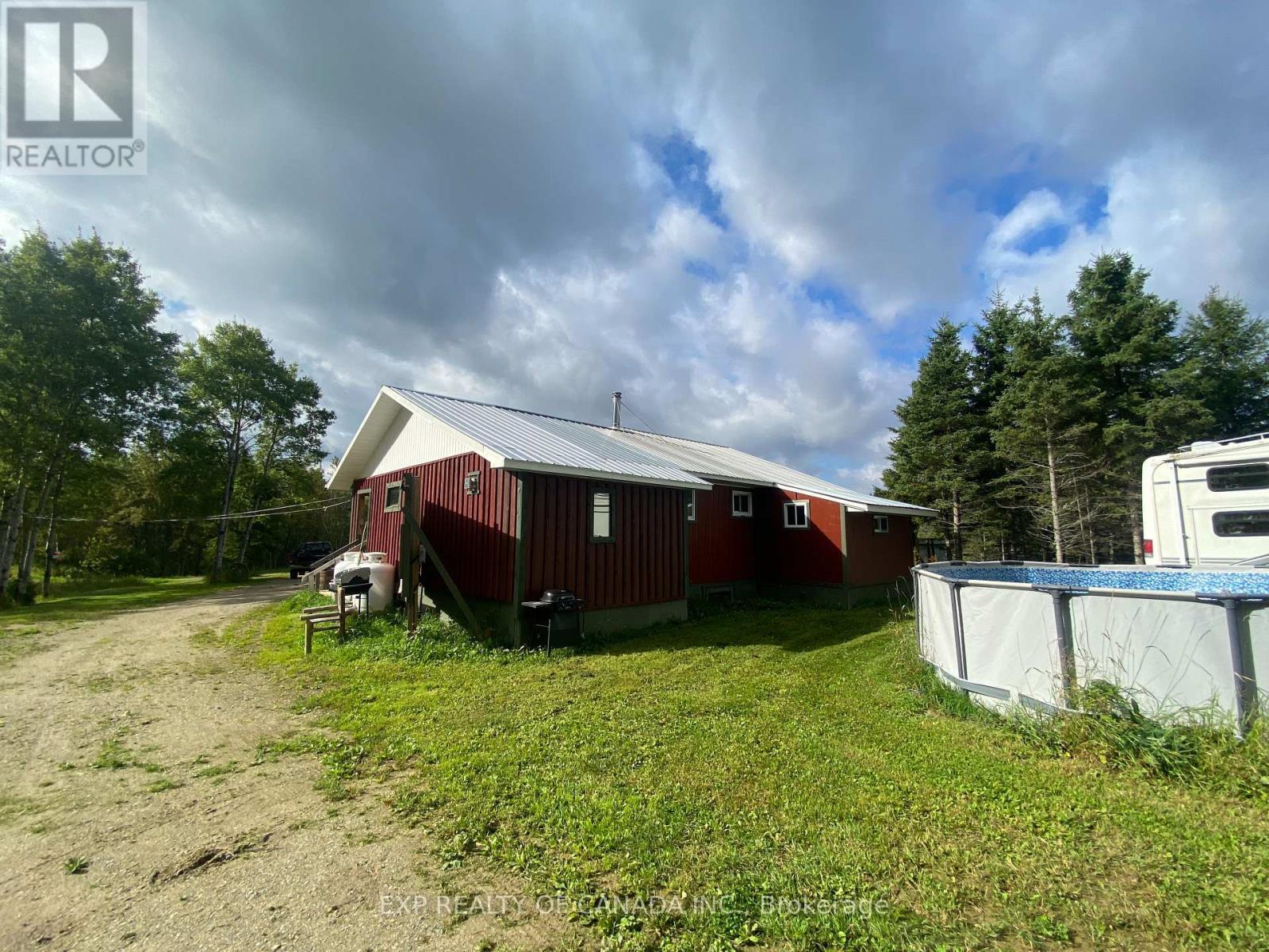 2726 On-579 Property Photo 39